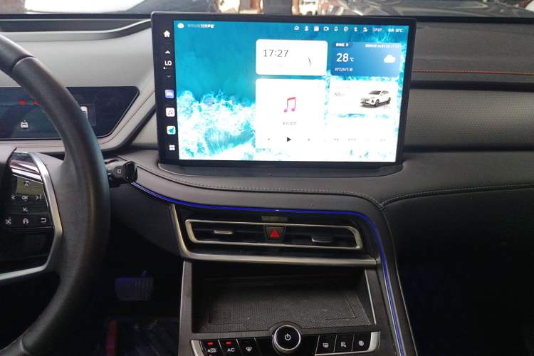 Used Wey Macchiato DHT-PHEV 2021 1.5L Special Edition Audio And AC Panel