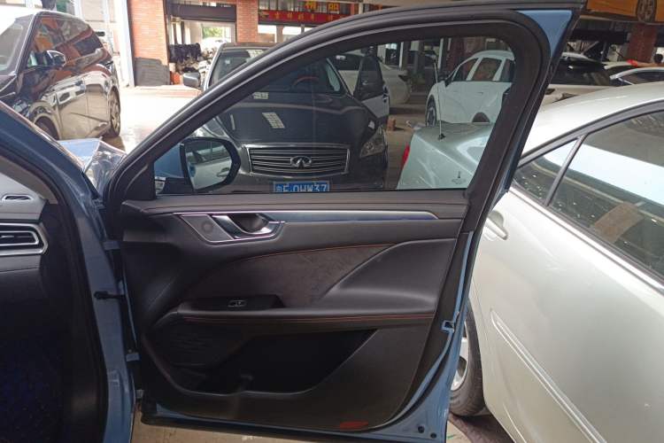 Used Wey Macchiato DHT-PHEV 2021 1.5L Special Edition Right Front Door Interior