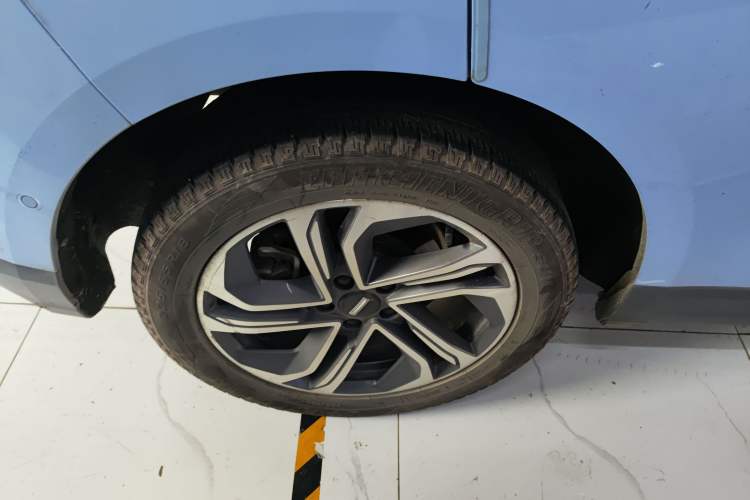 Used Wey Macchiato DHT-PHEV 2021 1.5L Master Edition Right Rear Wheel Hub