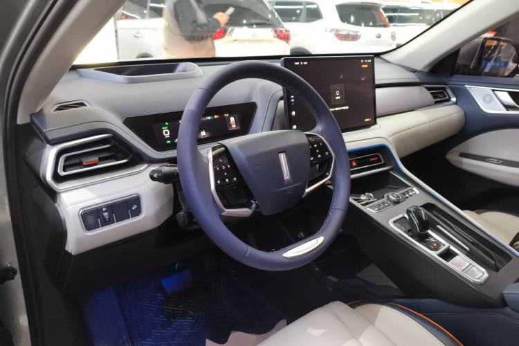 Used Wey Macchiato DHT-PHEV 2021 1.5L Special Edition Center Console
