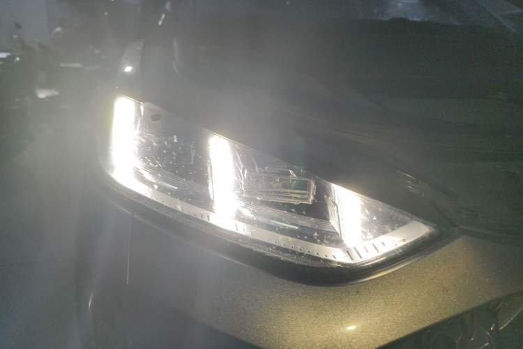 Used Wey Macchiato DHT-PHEV 2021 1.5L Special Edition Right Front Headlight