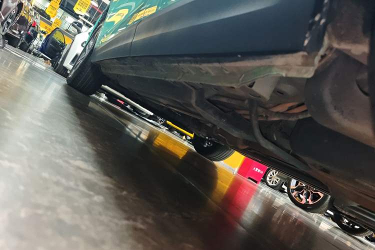 Used Wey Macchiato DHT-PHEV 2021 1.5L Master Edition Left Side Sill