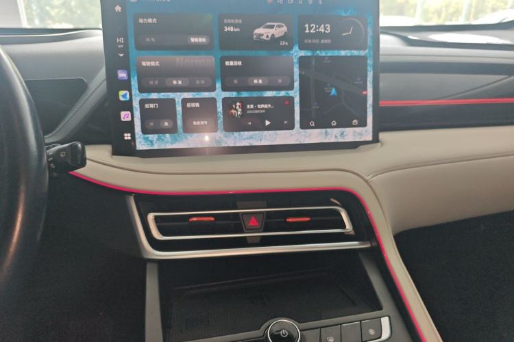 Used Wey Macchiato DHT-PHEV 2021 1.5L Master Edition Audio And AC Panel