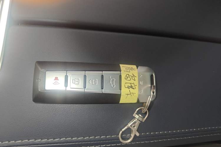 Used Wey Mocha 2021 2.0T Four-Wheel Drive Premium Edition Interior 1
