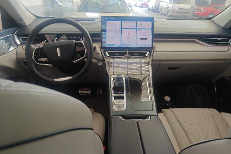 Used Wey Mocha 2021 2.0T Four-Wheel Drive Premium Edition Interior 2