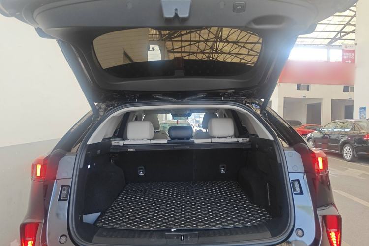 Used Wey Mocha 2021 2.0T Four-Wheel Drive Premium Edition Trunk