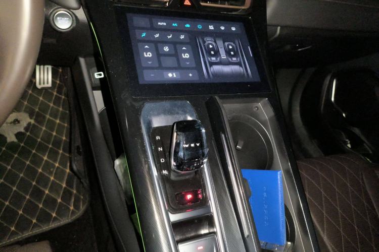 Used Wey Mocha 2021 2.0T Four-Wheel Drive Premium Edition Gear Lever