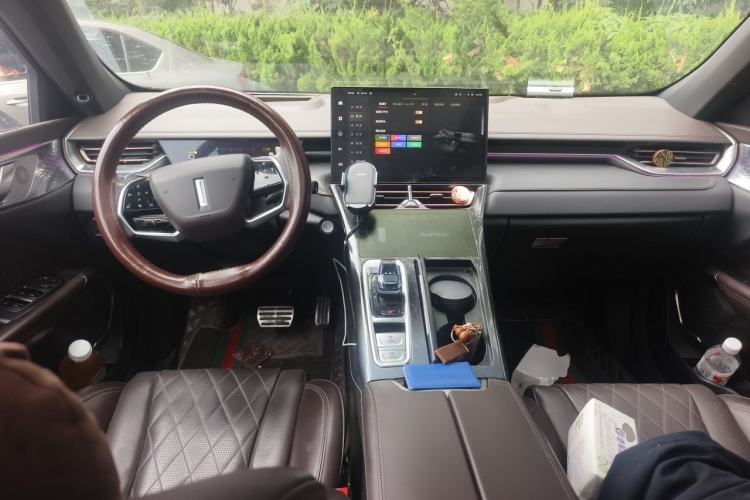 Used Wey Mocha 2021 2.0T Four-Wheel Drive Premium Edition Center Console