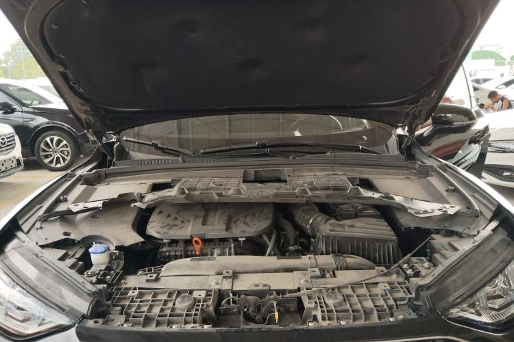 Used Wey Mocha 2021 2.0T Two-Wheel-Drive Ultra-Strong Version Engine Bay