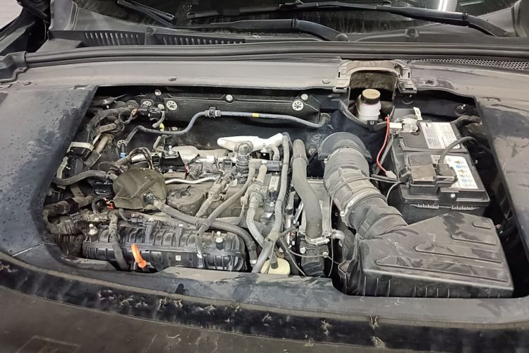 Used Wey Mocha 2021 2.0T Four-Wheel Drive Premium Edition Engine Bay