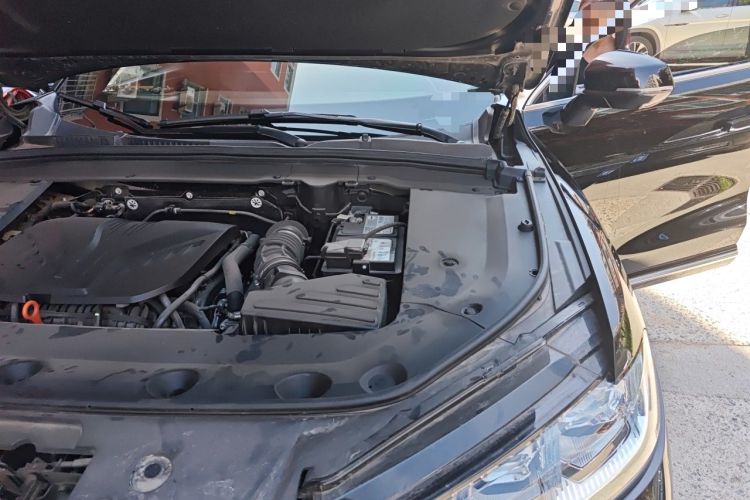Used Wey Mocha 2021 2.0T Two-Wheel-Drive Ultra-Strong Version Engine Bay Left