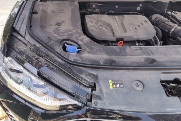 Used Wey Mocha 2021 2.0T Four-Wheel Drive Premium Edition Engine Bay Right