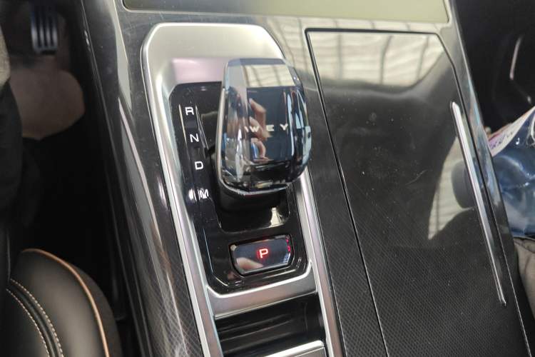 Used Wey Mocha 2021 2.0T Four-Wheel Drive Premium Edition Gear Lever