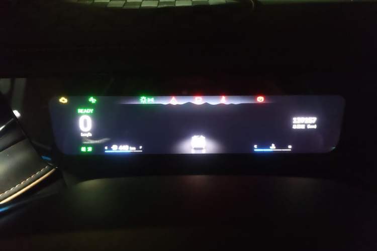 Used Wey Mocha 2021 2.0T Two-Wheel-Drive Ultra-Strong Version Instrument Cluster
