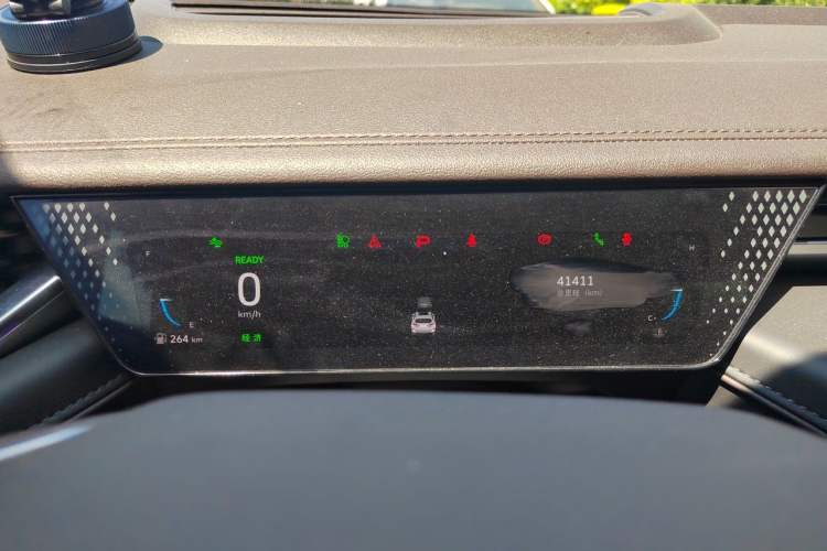Used Wey Mocha 2021 2.0T Two-Wheel-Drive Premium Edition Instrument Cluster