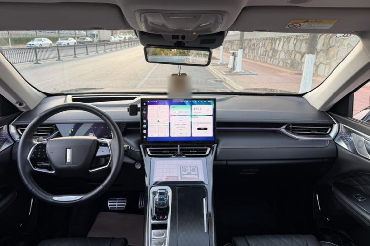 Used Wey Mocha 2021 2.0T Two-Wheel-Drive Premium Edition Interior 1