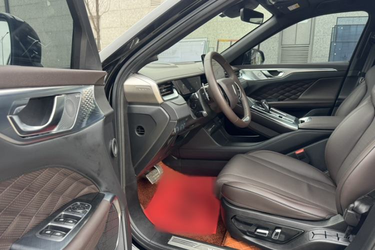Used Wey Mocha 2021 2.0T Two-Wheel-Drive Ultra-Strong Version Interior 3