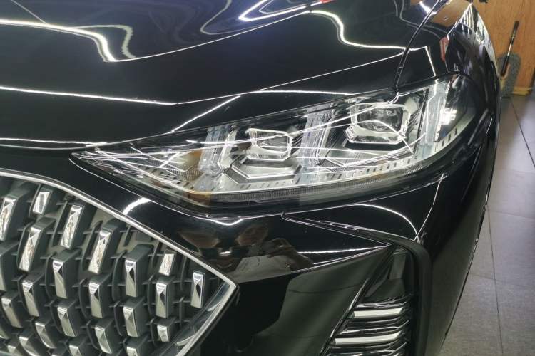 Used Wey Mocha 2021 2.0T Two-Wheel-Drive Premium Edition Left Front Headlight