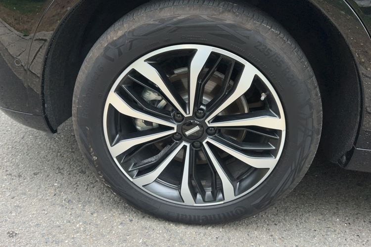 Used Wey Mocha 2021 2.0T Two-Wheel-Drive Premium Edition Left Front Wheel Hub