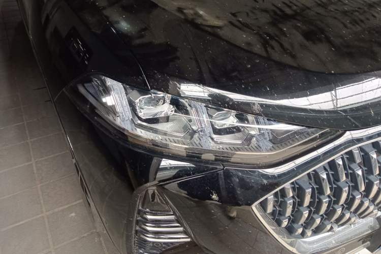 Used Wey Mocha 2021 2.0T Four-Wheel Drive Premium Edition Right Front Headlight