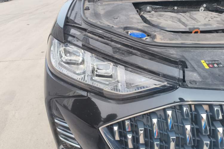 Used Wey Mocha 2021 2.0T Two-Wheel-Drive Ultra-Strong Version Right Front Headlight