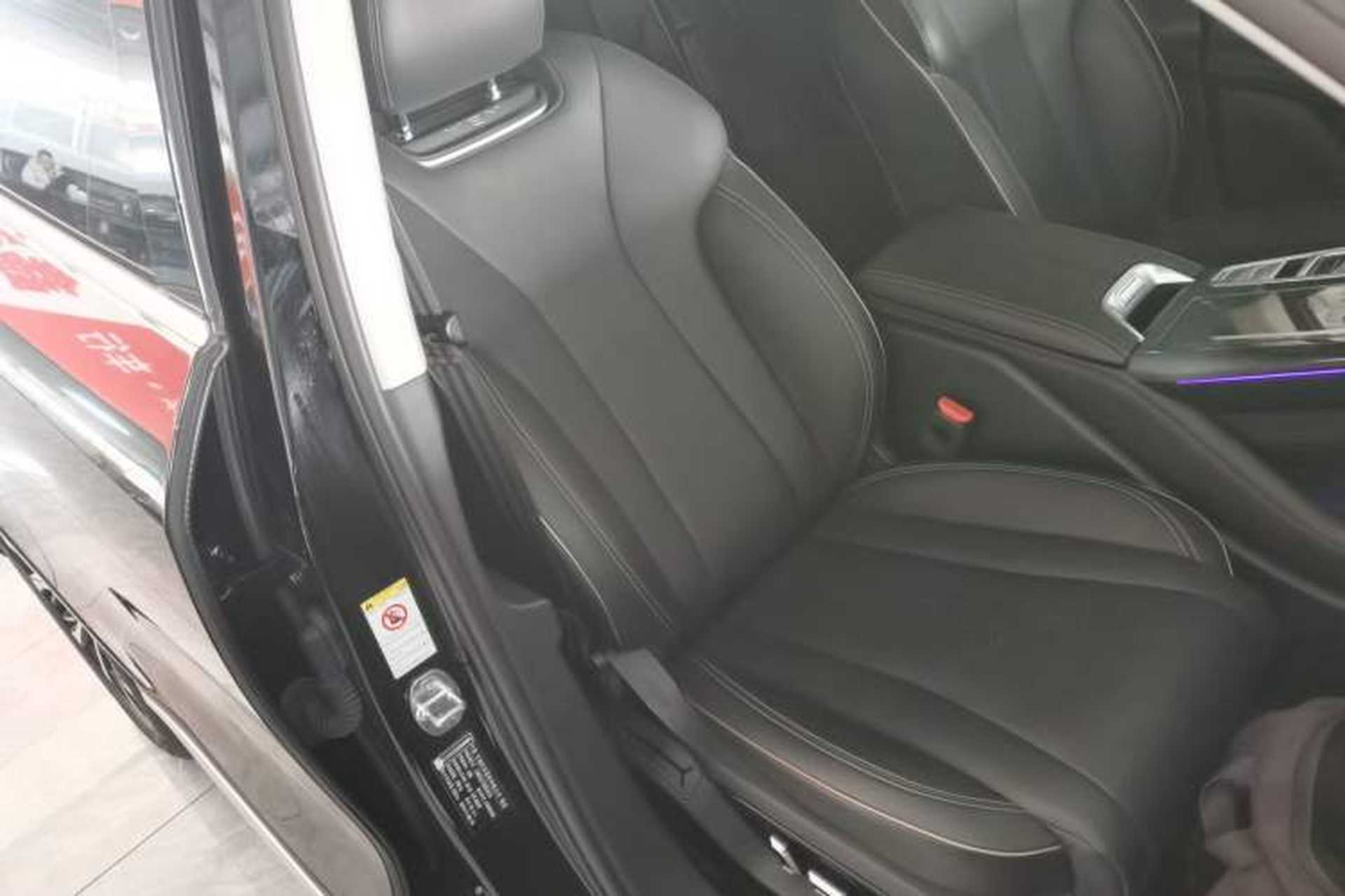 Used Wey Mocha 2021 2.0T Two-Wheel-Drive Ultra-Strong Version Right Front Seat