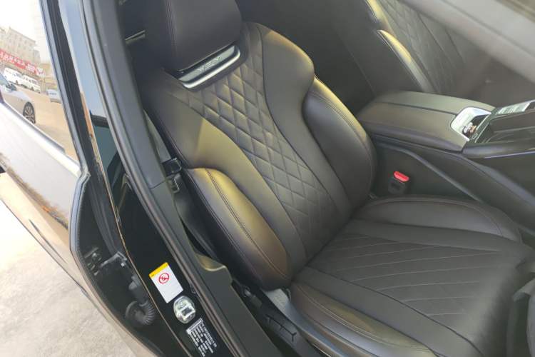 Used Wey Mocha 2021 2.0T Four-Wheel Drive Premium Edition Right Front Seat