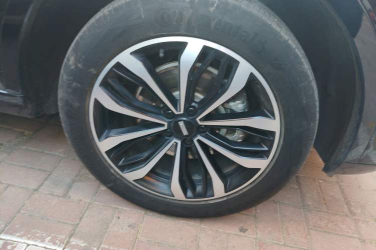 Used Wey Mocha 2021 2.0T Two-Wheel-Drive Premium Edition Right Front Wheel Hub