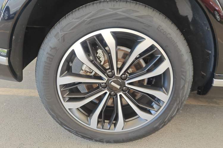 Used Wey Mocha 2021 2.0T Four-Wheel Drive Premium Edition Right Rear Wheel Hub