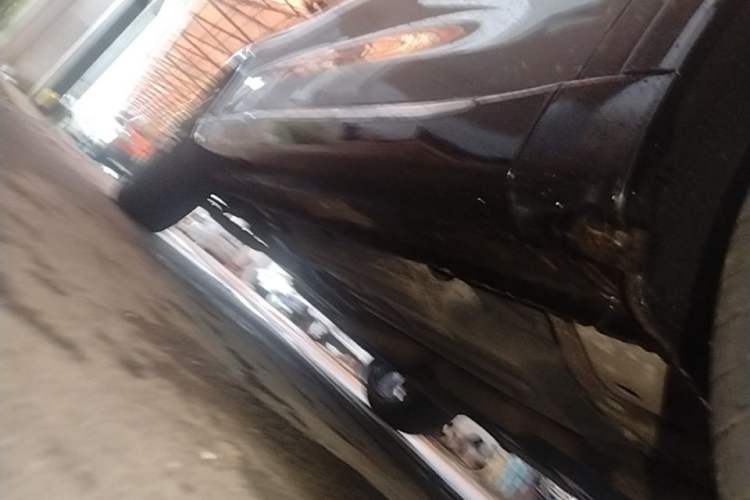 Used Wey Mocha 2021 2.0T Four-Wheel Drive Premium Edition Right Side Sill