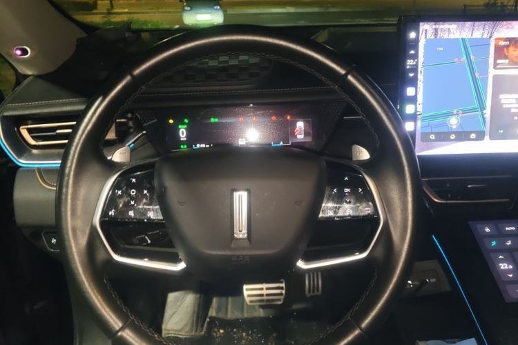 Used Wey Mocha 2021 2.0T Two-Wheel-Drive Ultra-Strong Version Steering Wheel