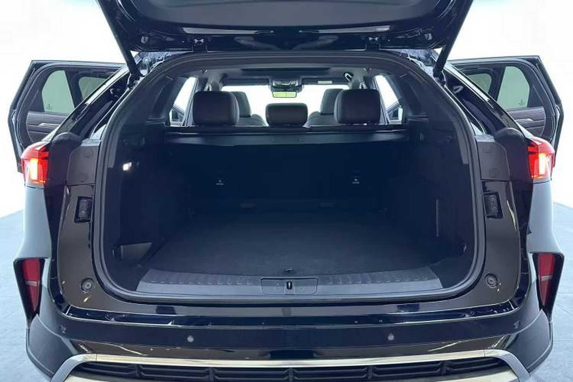 Used Wey Mocha 2021 2.0T Two-Wheel-Drive Premium Edition Trunk