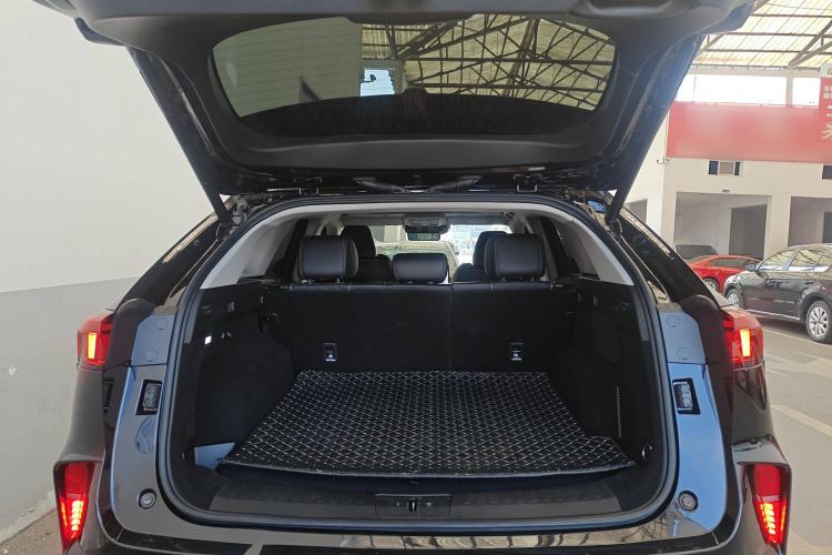 Used Wey Mocha 2021 2.0T Four-Wheel Drive Premium Edition Trunk