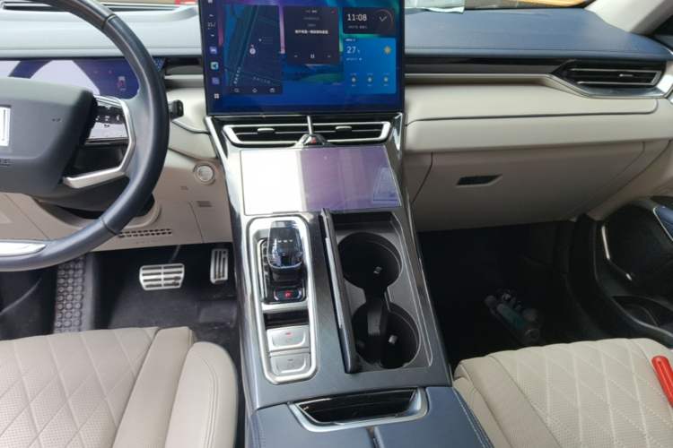 Used Wey Mocha 2021 2.0T Four-Wheel Drive Premium Edition Audio And AC Panel