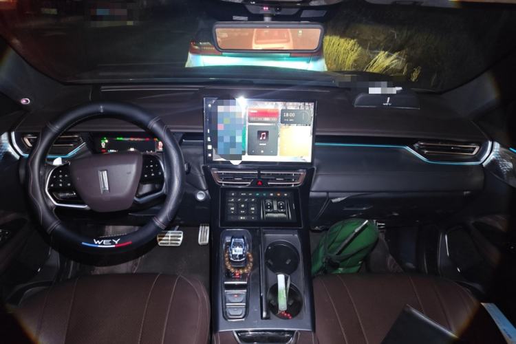 Used Wey Mocha 2021 2.0T Four-Wheel Drive Premium Edition Center Console