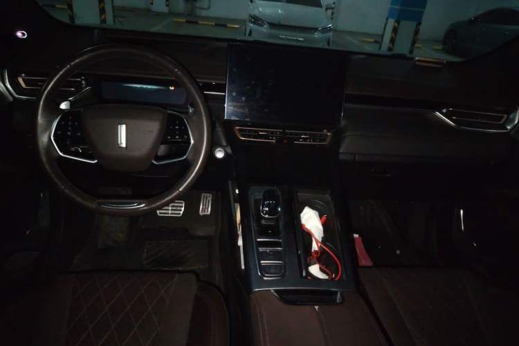 Used Wey Mocha 2021 2.0T Four-Wheel Drive Premium Edition Center Console