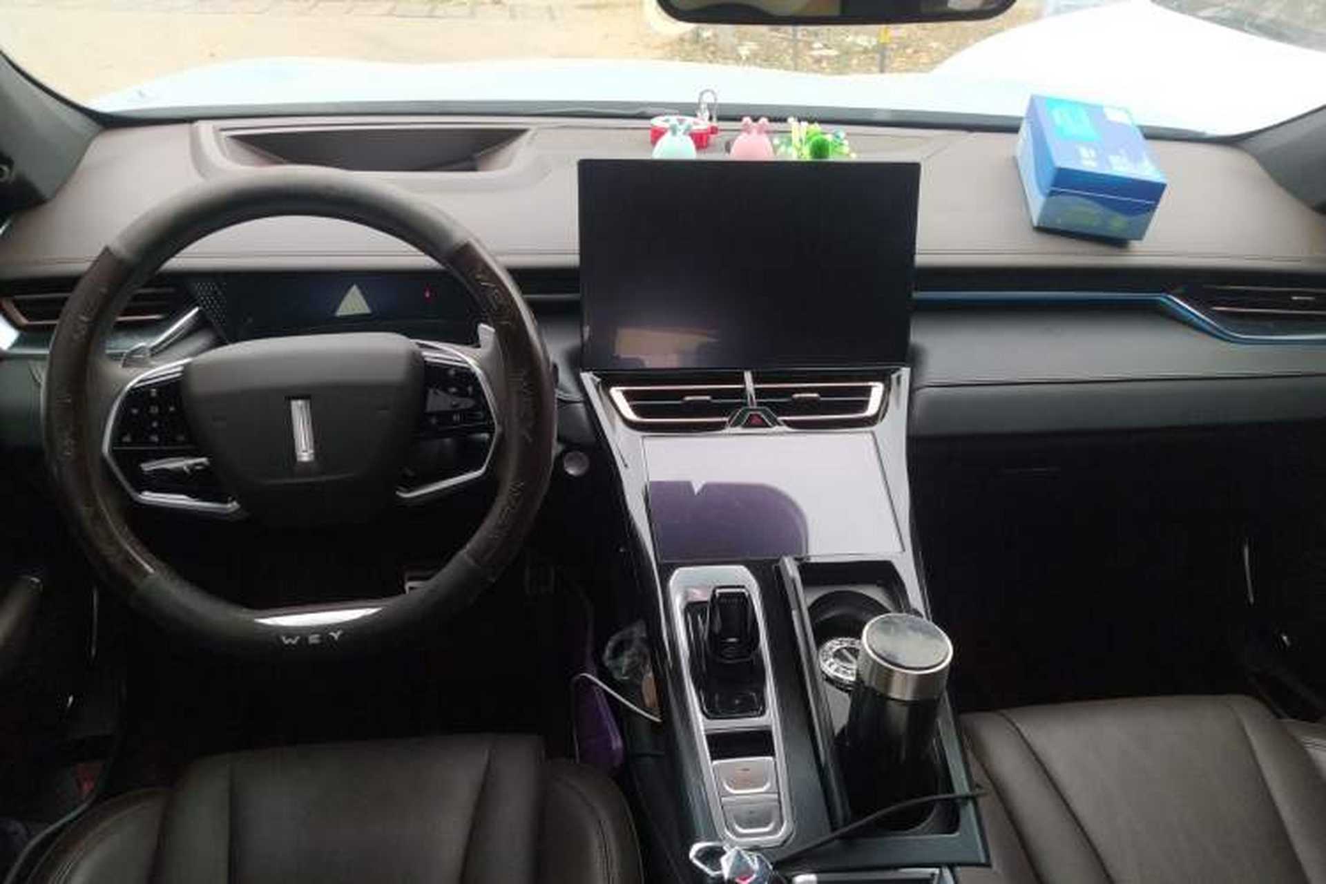 Used Wey Mocha 2021 2.0T Two-Wheel-Drive Ultra-Strong Version Center Console
