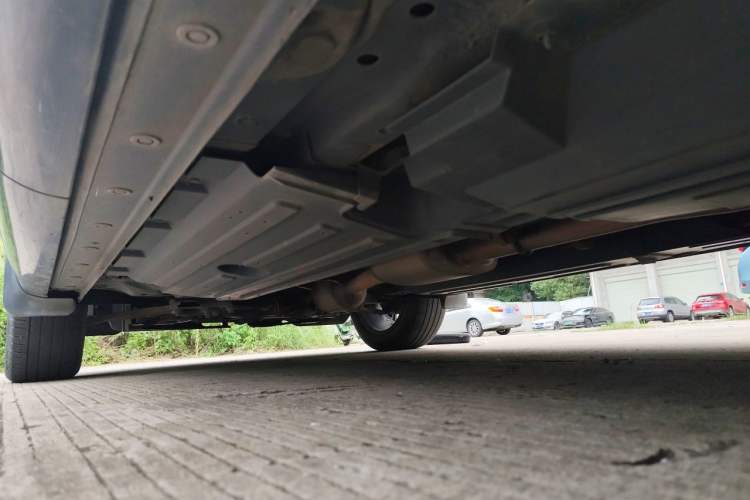 Used Wey Mocha 2021 2.0T Two-Wheel-Drive Premium Edition Chassis Rear Left