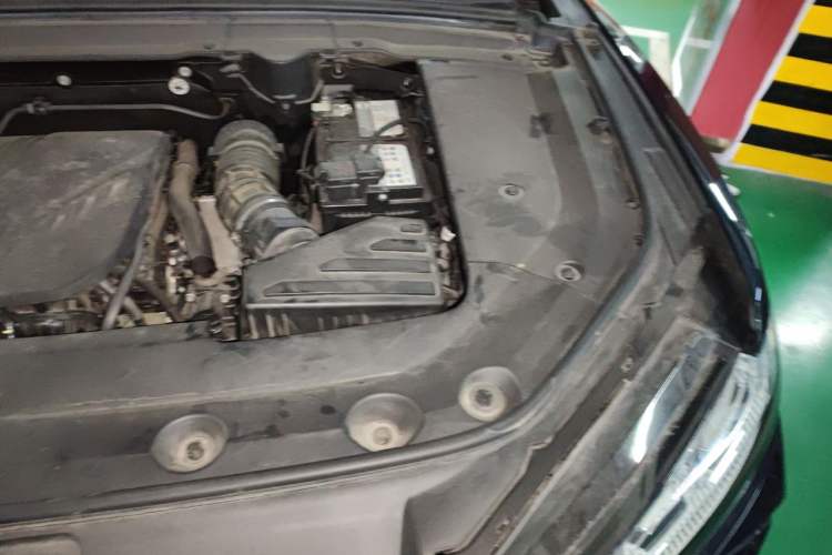 Used Wey Mocha 2021 2.0T Four-Wheel Drive Premium Edition Engine Bay Left