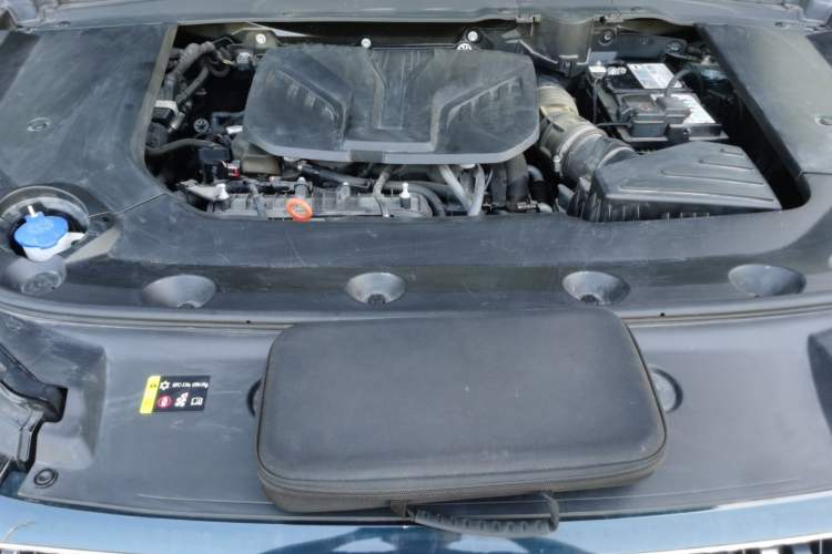 Used Wey Mocha 2021 2.0T Two-Wheel-Drive Premium Edition Engine Bay