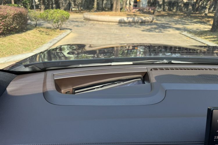 Used Wey Mocha 2021 2.0T Two-Wheel-Drive Premium Edition Exterior 6