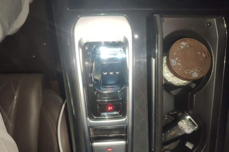 Used Wey Mocha 2021 2.0T Two-Wheel-Drive Premium Edition Gear Lever
