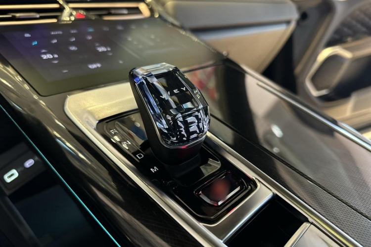 Used Wey Mocha 2021 2.0T Two-Wheel-Drive Premium Edition Gear Lever