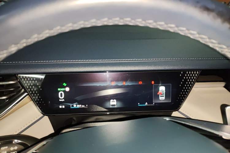 Used Wey Mocha 2021 2.0T Four-Wheel Drive Premium Edition Instrument Cluster