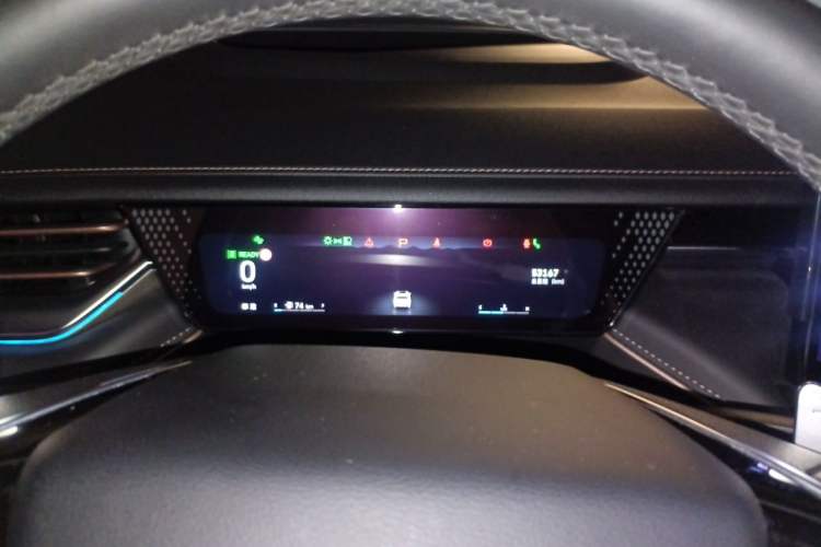 Used Wey Mocha 2021 2.0T Two-Wheel-Drive Premium Edition Instrument Cluster