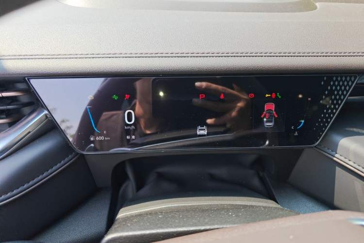 Used Wey Mocha 2021 2.0T Two-Wheel-Drive Ultra-Strong Version Instrument Cluster