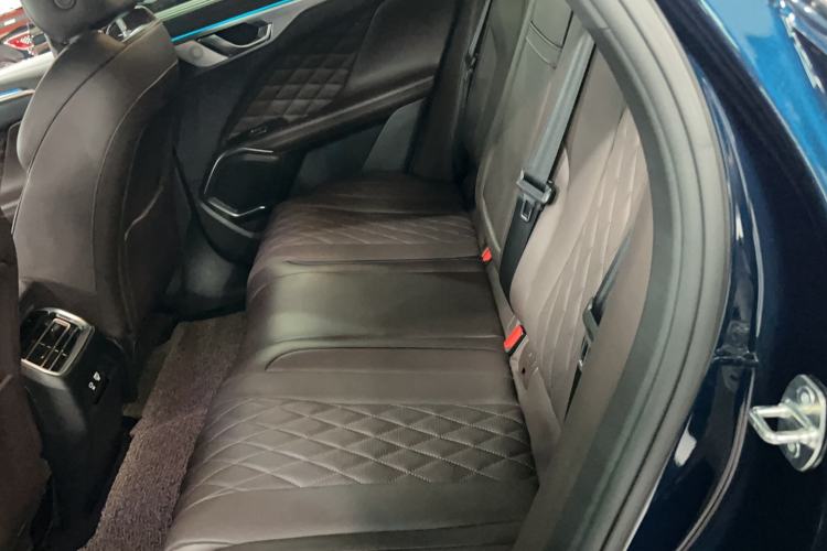 Used Wey Mocha 2021 2.0T Four-Wheel Drive Premium Edition Interior 1