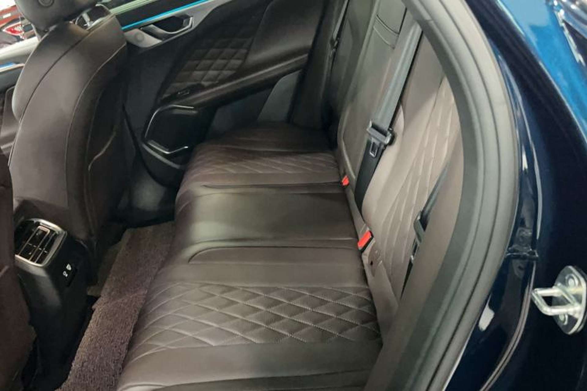 Used Wey Mocha 2021 2.0T Four-Wheel Drive Premium Edition Interior 1