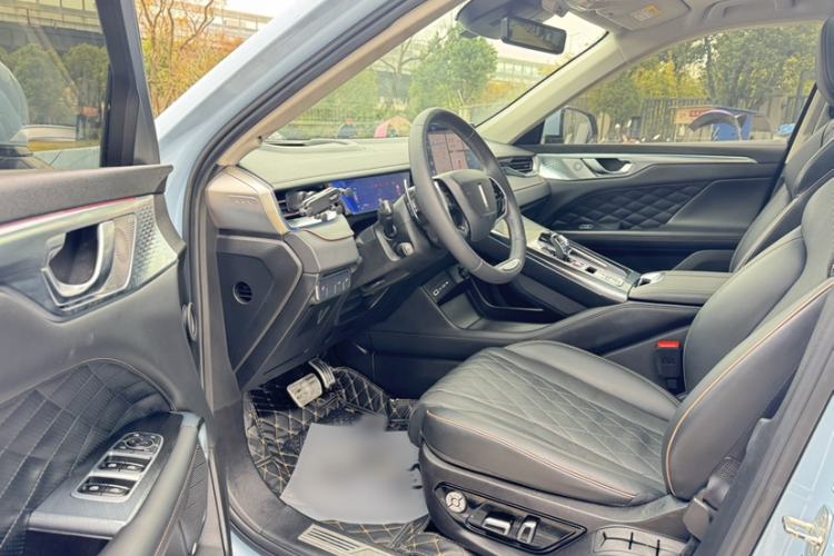 Used Wey Mocha 2021 2.0T Two-Wheel-Drive Premium Edition Interior 2