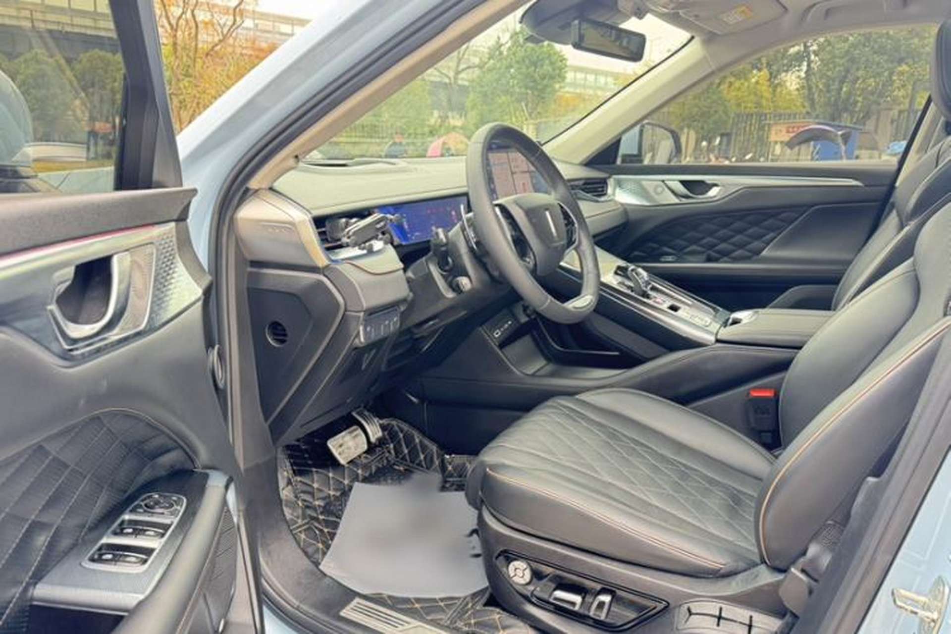 Used Wey Mocha 2021 2.0T Two-Wheel-Drive Premium Edition Interior 2